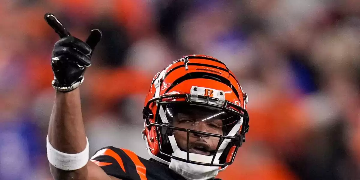 Bengals Texans Inactives Ja'Marr Chase Active