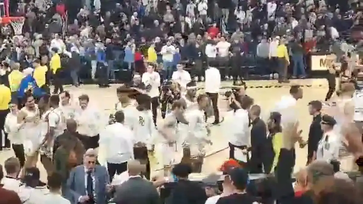 Chaos Erupts Among Fans Outside Georgetown Providence Basketball Game