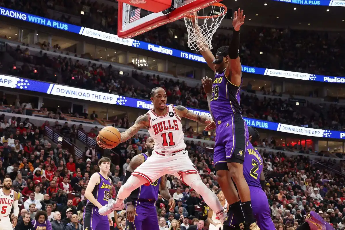 Chicago Bulls 124-108 win: 5 takeaways, Dalen Terry's role, LeBron James anniversary