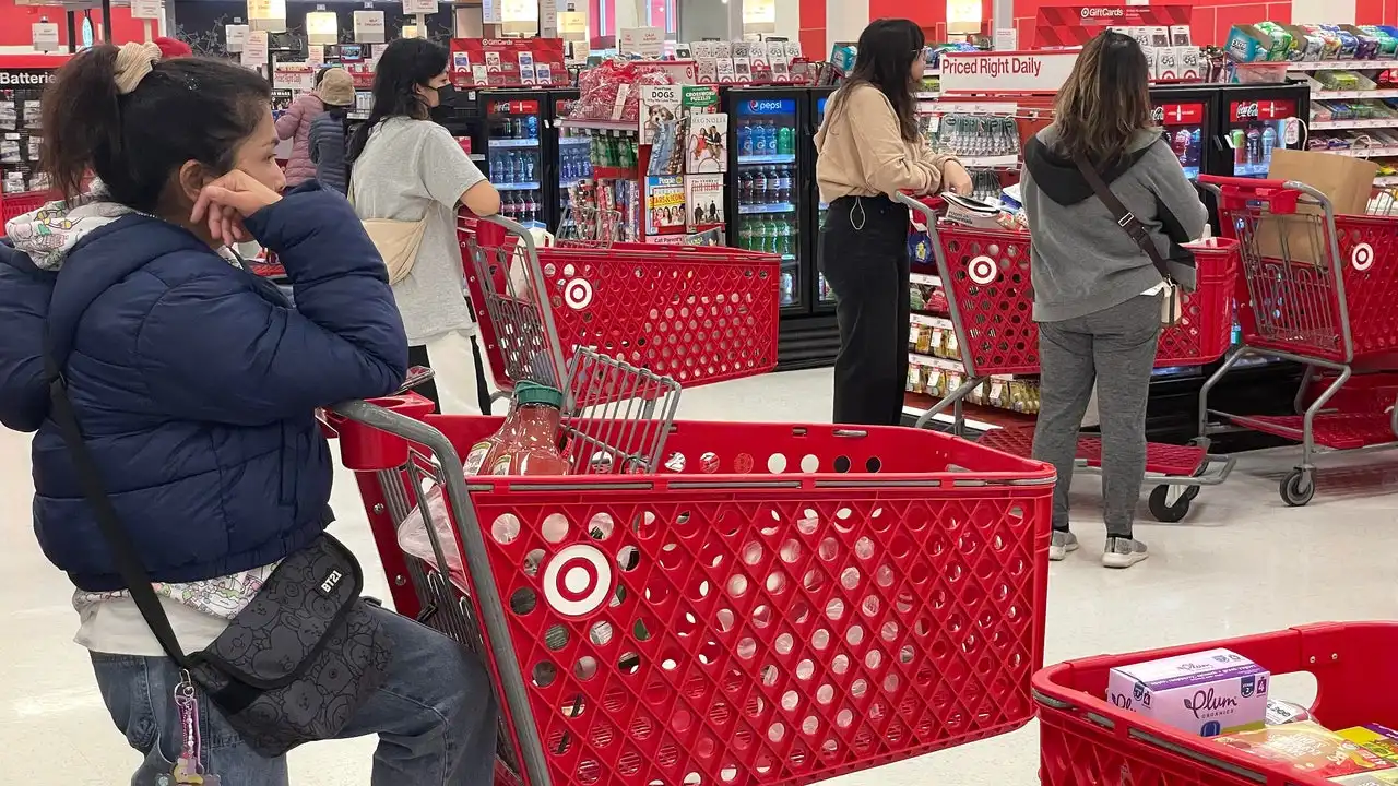 Christmas Eve Store Hours: Walmart, Target, Costco and More