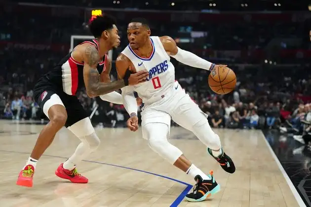 Clippers hold off Blazers for fourth straight win