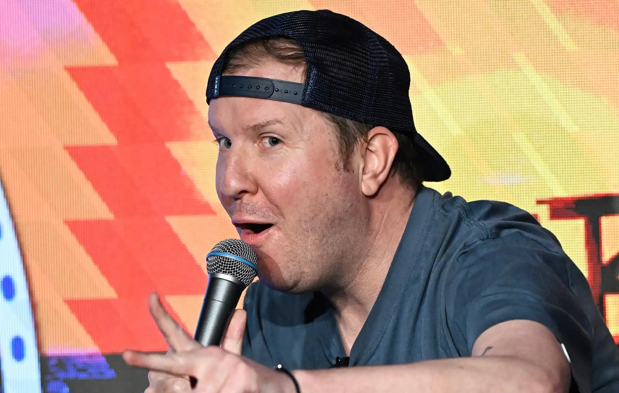 Comedian Nick Swardson booed off stage for appearing drunk