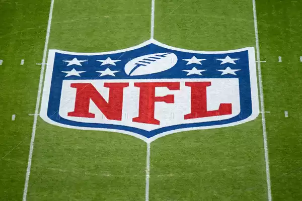 Former NFL Media journalist Jim Trotter sues league for racial discrimination