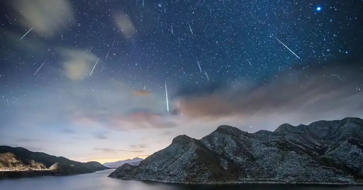 Geminids meteor shower: Best time to spot stunning light show in sky tonight