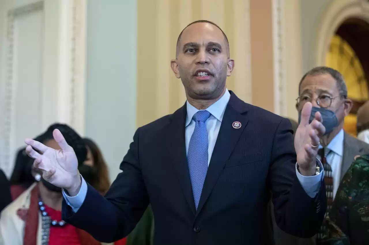 Hakeem Jeffries: Democrats Ready and Willing to Collaborate with GOP on Speaker of the House Vote