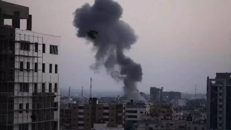 Israeli forces bomb hospital in Gaza: 500+ Palestinians killed