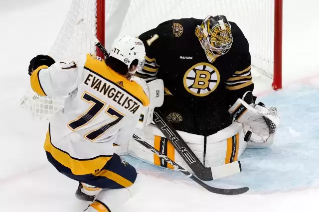 Jeremy Swayman shines in net, propelling Bruins to thrilling 3-2 victory