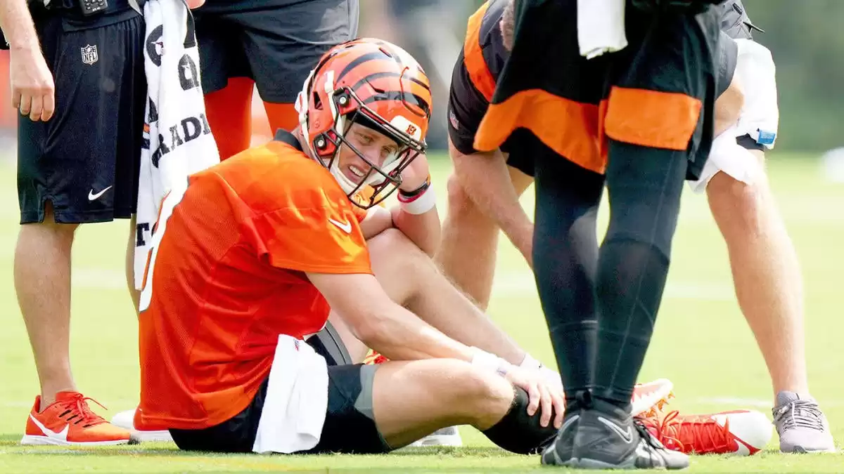 Joe Burrow injury update: Bengals star sidelined for weeks with calf strain, team set to sign XFL QB