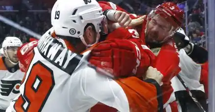 Kane scores 2 regulation goals, shootout winner in Red Wings' 7-6 win over Flyers