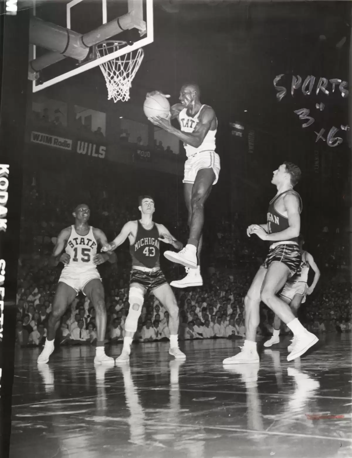 Michigan State basketball legend Johnny Green dies at 89