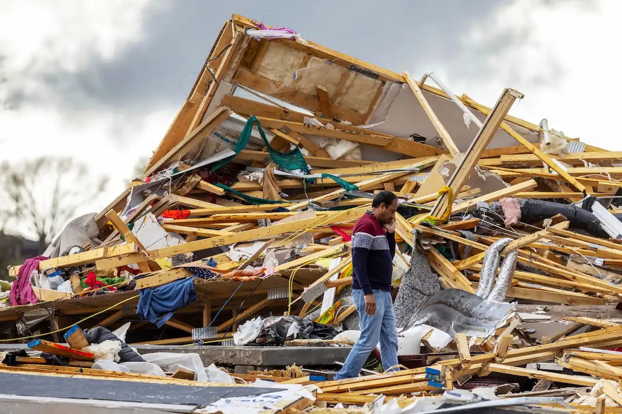 Nebraska tornado destroys homes, injuries reported amid building collapse