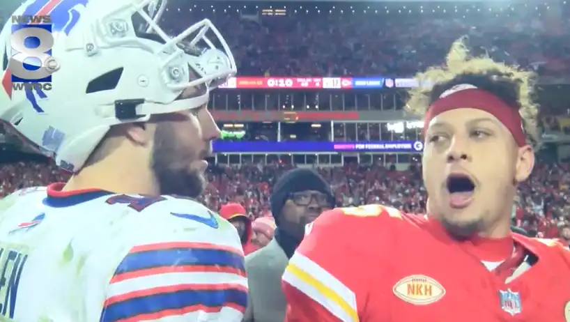 Patrick Mahomes complains about controversial penalty to Josh Allen