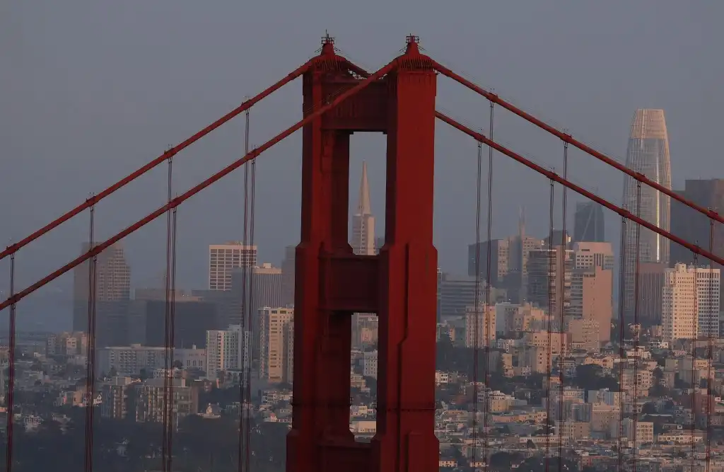 Pro-Palestinian Protest Blocks Golden Gate Bridge in San Francisco