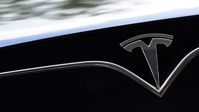 Reactions Tesla layoffs ominous sign positive Autoblog