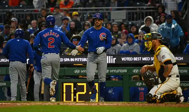 Record 6 bases-loaded walks Chicago Cubs wild 10-9 loss Pittsburgh Pirates