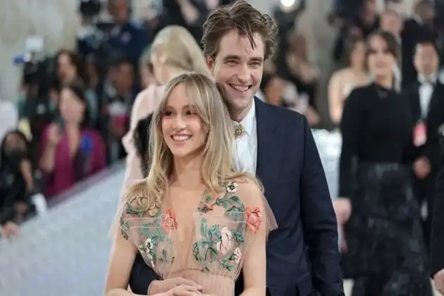 Robert Pattinson and Suki Waterhouse engagement rumors swirl