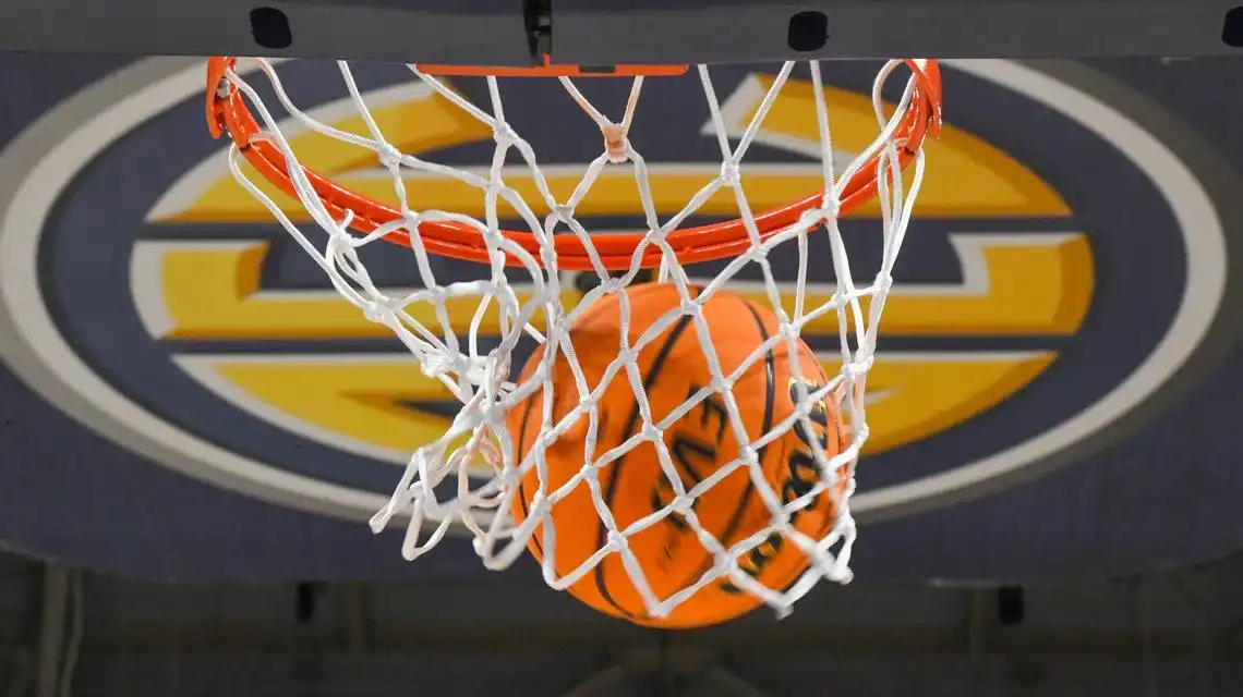 SEC championship game live updates: South Carolina basketball vs LSU, watch online today