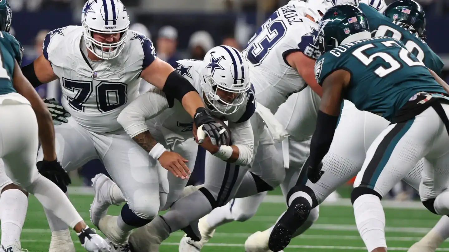 Sunday Night Football: Cowboys Dominate First Half, Take 24-6 Lead into Locker Room