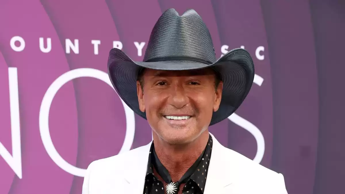 Tim McGraw Shares Rare Photo with Daughters at 2023 ACM Honors Event