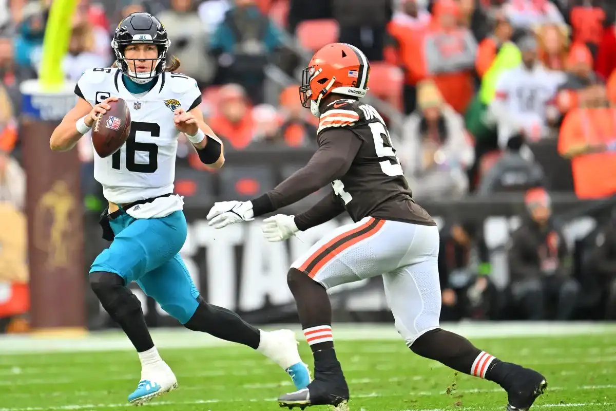 Trevor Lawrence struggles just one week after injury in loss to Browns