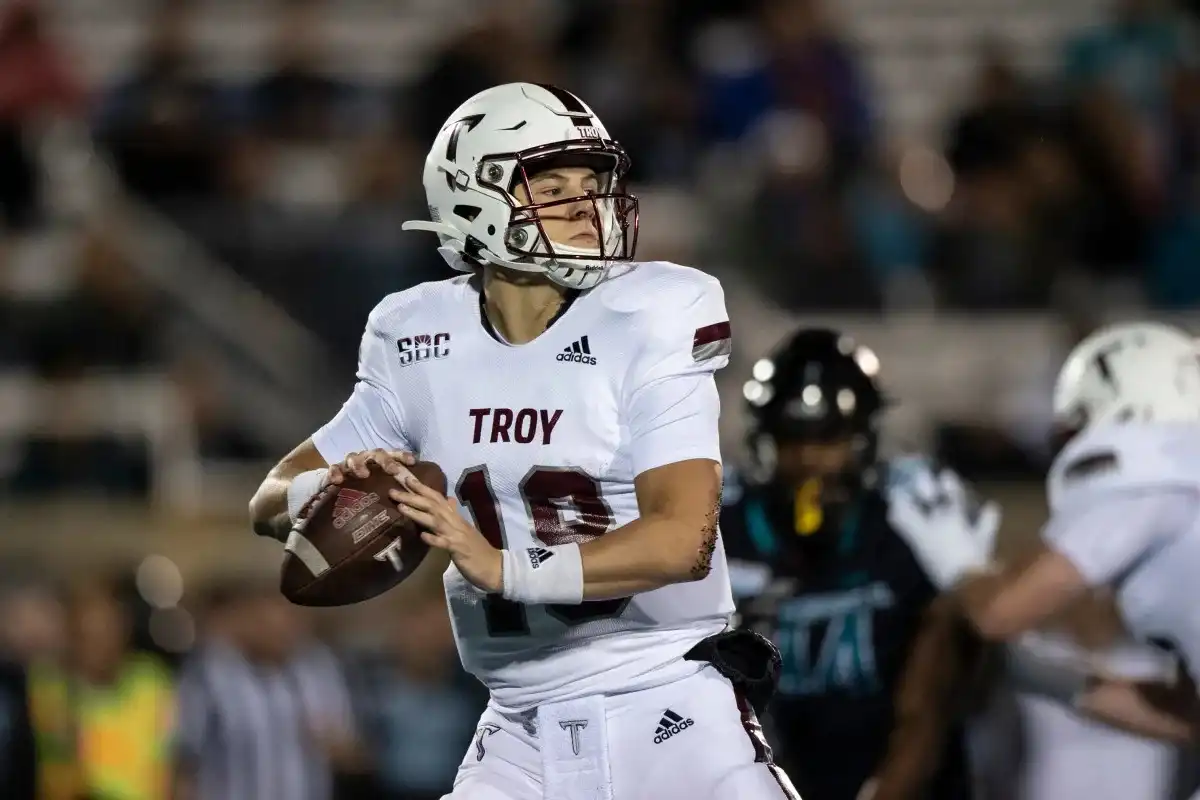 Troy Football Players Discuss Jon Sumrall Departure and First Impressions of Gerad Parker