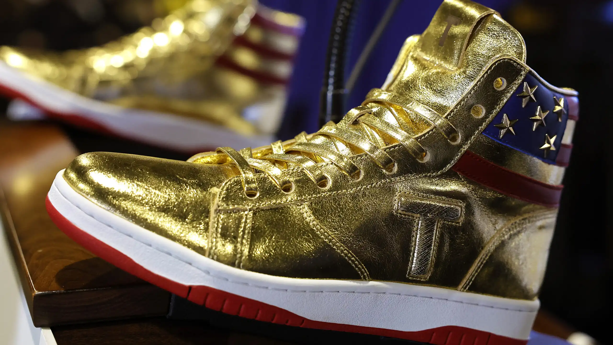Trump Unveils $400 Trump Shoes At Sneaker Con - Conservative Angle