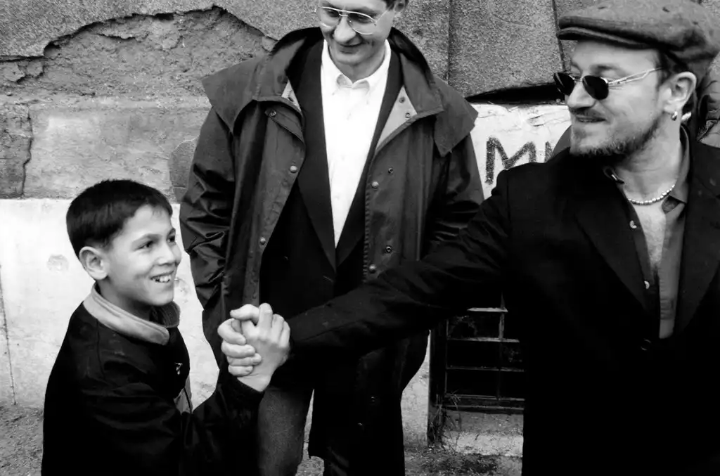 U2 Sarajevo Concert Documentary Kiss the Future Produced by Ben Affleck and Matt Damon Coming to Paramount+