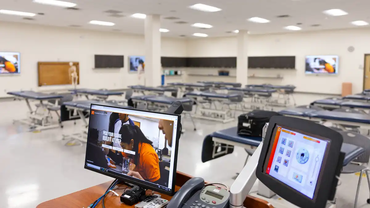 UTEP Enables Flexible Collaboration in the Classroom