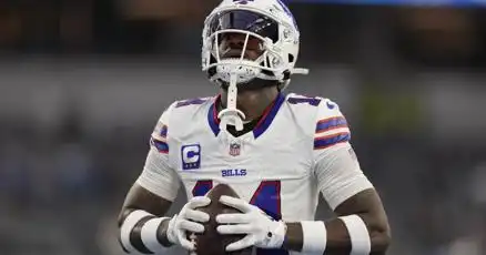Week 18 Sunday Night Football odds, picks, props: Best Bills vs Dolphins props AFC East title game & more