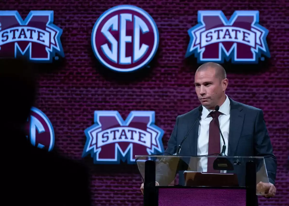 Zach Arnett Deserves Credit at Mississippi State Football After Mike Leach's Death